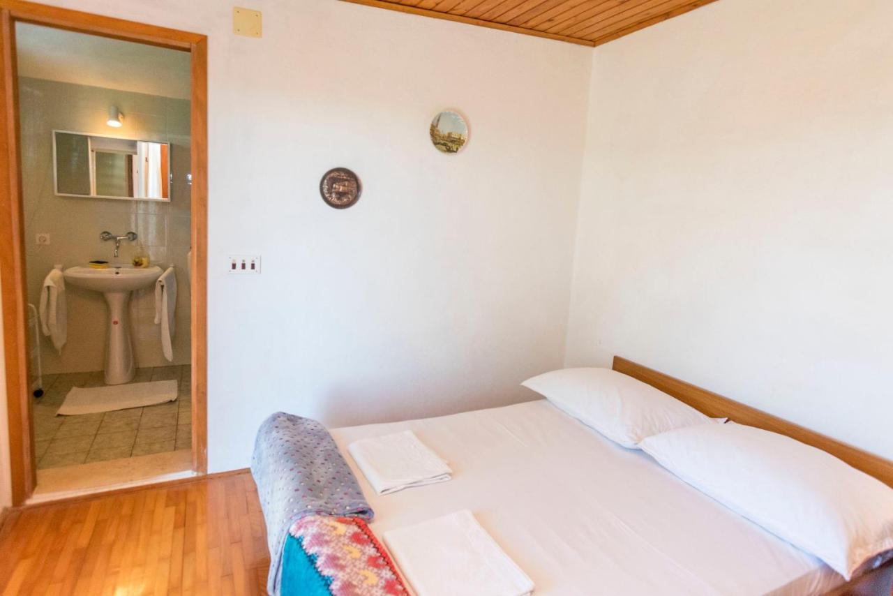 Apartments And Room Milka-Jere Primošten المظهر الخارجي الصورة
